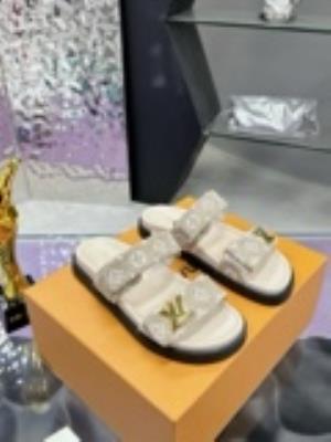 wholesale quality women louis vuitton shoes model no. 522